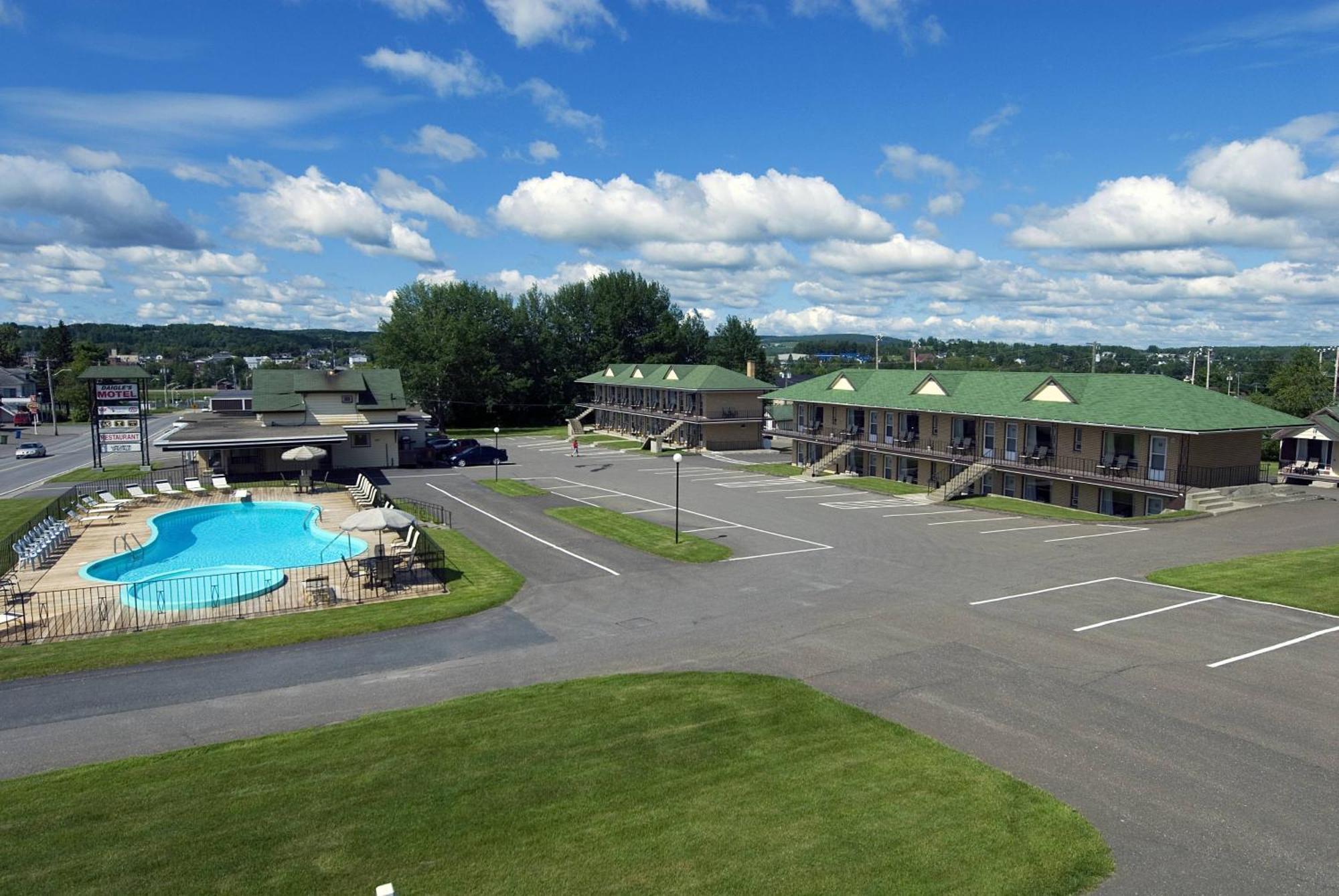 Daigle'S Motel Saint Leonard Exterior photo