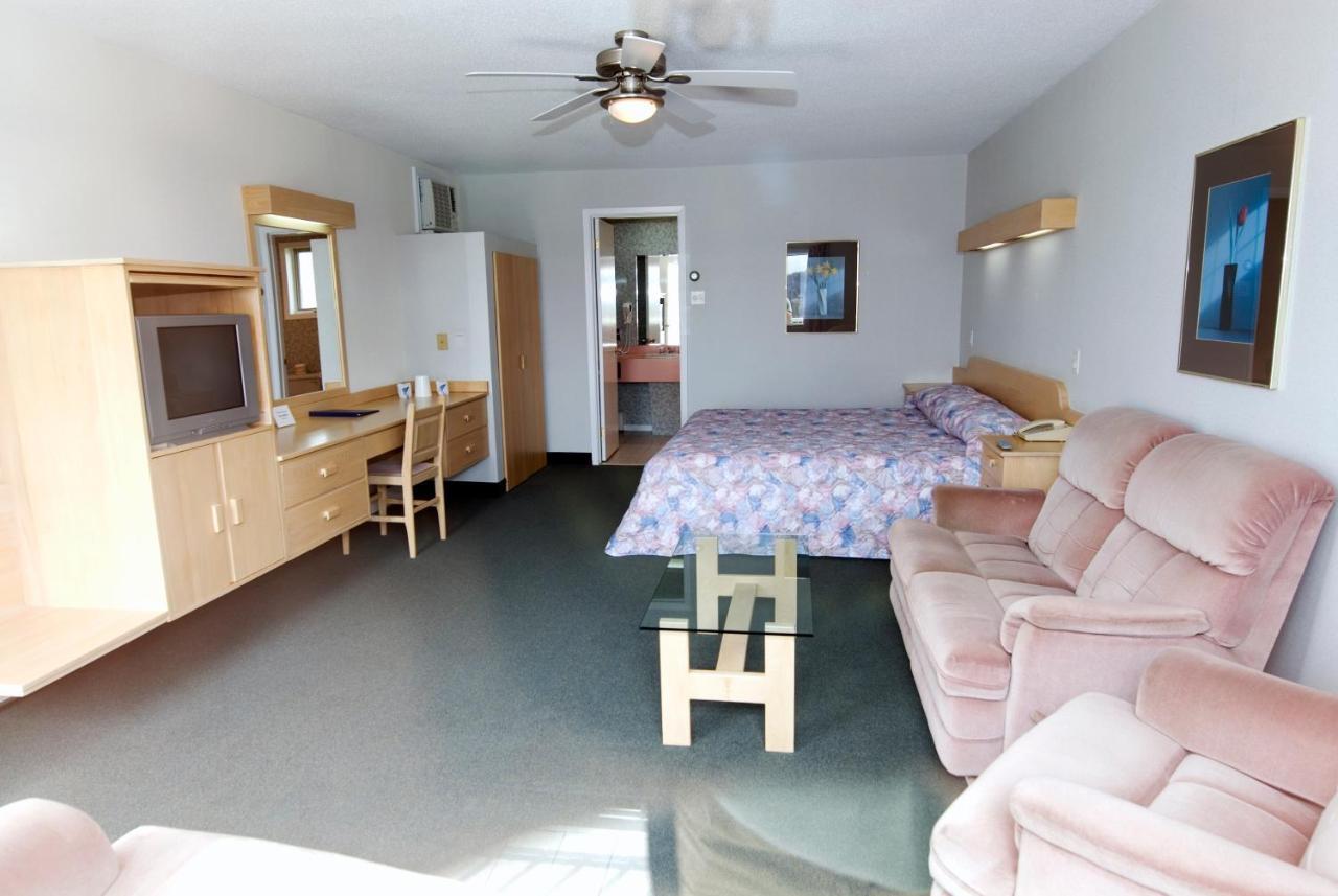 Daigle'S Motel Saint Leonard Room photo