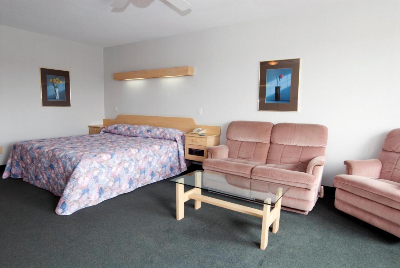 Daigle'S Motel Saint Leonard Room photo